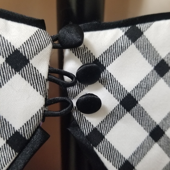 WHBM Shell - Picture 5 of 7